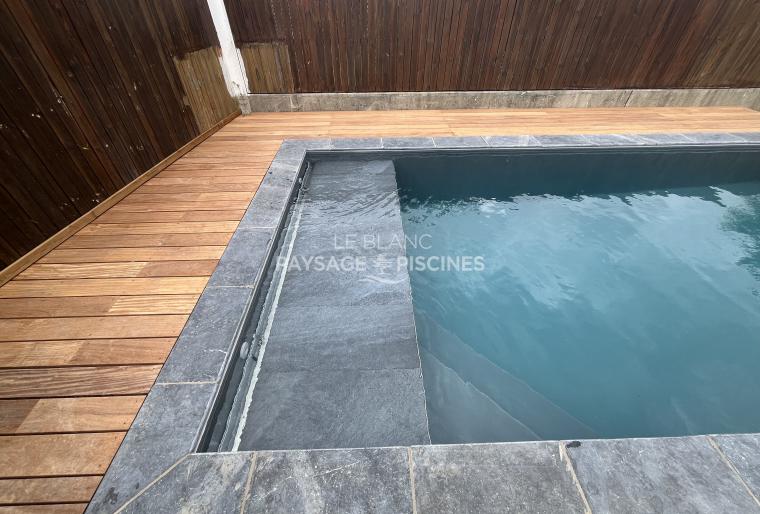 REALISATION PISCINE TRADITIONNELLE 6x3m et REALISATION TERRASSE BOIS EXOTIQUE - AUREILHAN 65 -