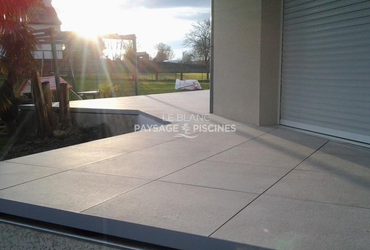 REALISATION TERRASSE, ESCALIER en GRES CERAME + CLOTURE - AAST 64530 -